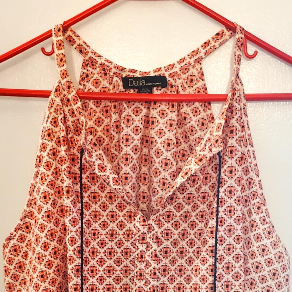 Dalia sleeveless top xl